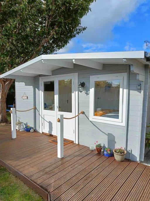 Private Lodge Close To Beaches And Goodwood Felpham Екстер'єр фото